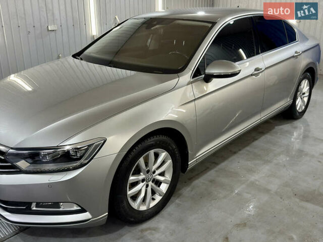 Серый Фольксваген Пассат, объемом двигателя 1.97 л и пробегом 225 тыс. км за 16800 $, фото 11 на Automoto.ua