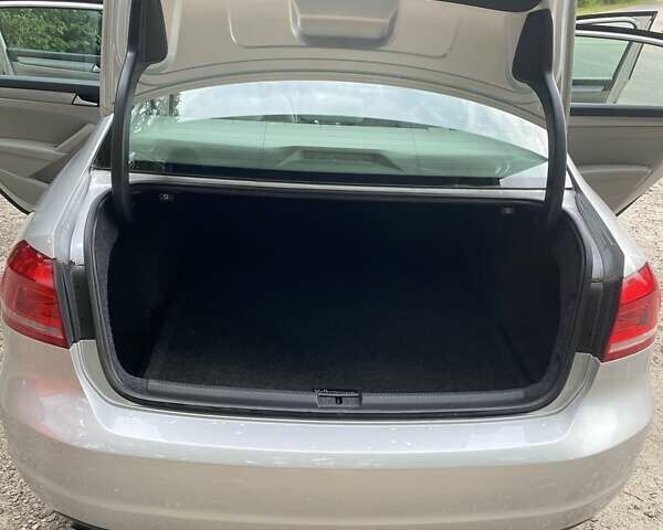 Сірий Фольксваген Пассат, об'ємом двигуна 1.8 л та пробігом 130 тис. км за 11990 $, фото 18 на Automoto.ua