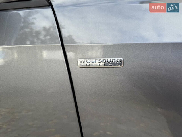 Сірий Фольксваген Пассат, об'ємом двигуна 1.8 л та пробігом 250 тис. км за 8999 $, фото 7 на Automoto.ua