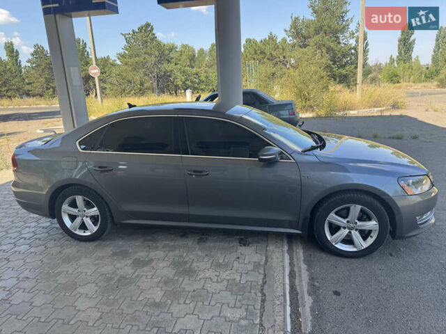 Сірий Фольксваген Пассат, об'ємом двигуна 1.8 л та пробігом 144 тис. км за 11600 $, фото 2 на Automoto.ua