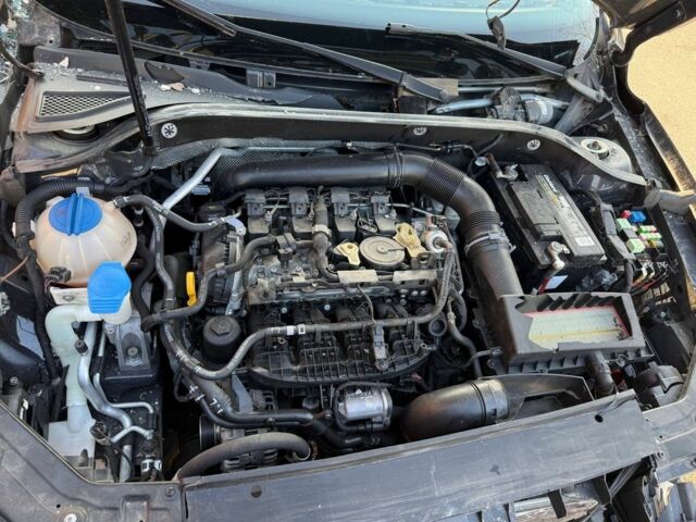 Серый Фольксваген Пассат, объемом двигателя 1.8 л и пробегом 82 тыс. км за 3800 $, фото 7 на Automoto.ua