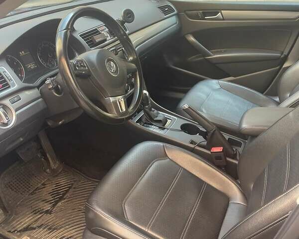 Сірий Фольксваген Пассат, об'ємом двигуна 1.8 л та пробігом 112 тис. км за 10400 $, фото 5 на Automoto.ua