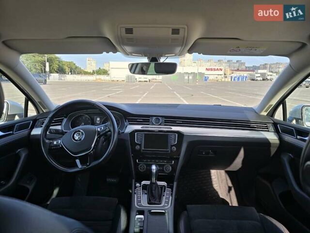 Сірий Фольксваген Пассат, об'ємом двигуна 1.78 л та пробігом 128 тис. км за 16900 $, фото 8 на Automoto.ua