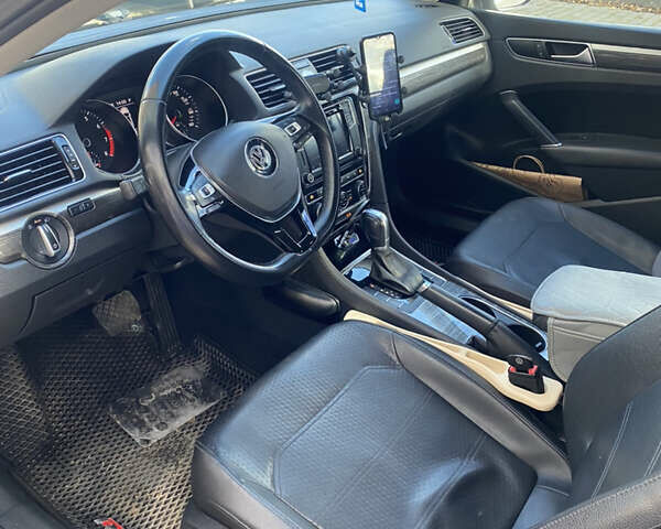 Сірий Фольксваген Пассат, об'ємом двигуна 1.8 л та пробігом 138 тис. км за 15500 $, фото 3 на Automoto.ua