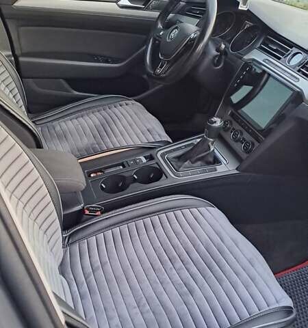 Серый Фольксваген Пассат, объемом двигателя 1.97 л и пробегом 280 тыс. км за 14800 $, фото 1 на Automoto.ua