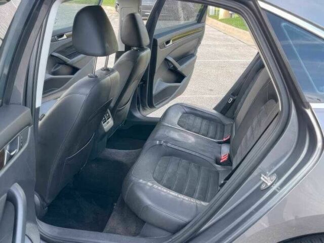 Сірий Фольксваген Пассат, об'ємом двигуна 2 л та пробігом 145 тис. км за 5700 $, фото 9 на Automoto.ua