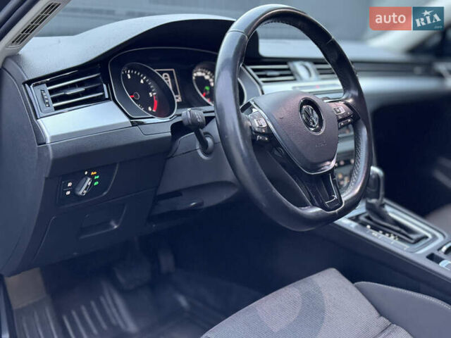 Серый Фольксваген Пассат, объемом двигателя 2 л и пробегом 264 тыс. км за 15850 $, фото 23 на Automoto.ua