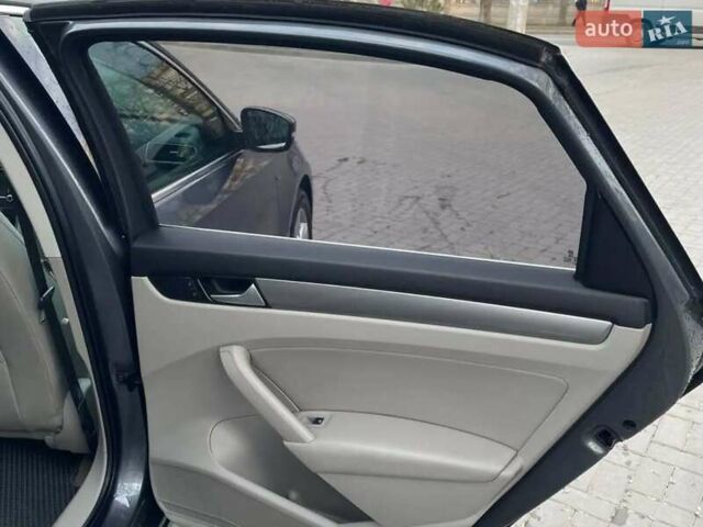 Сірий Фольксваген Пассат, об'ємом двигуна 1.8 л та пробігом 192 тис. км за 8800 $, фото 4 на Automoto.ua