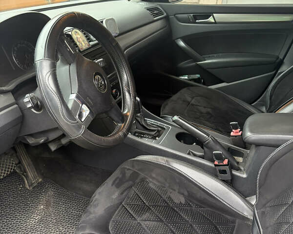 Серый Фольксваген Пассат, объемом двигателя 1.8 л и пробегом 255 тыс. км за 8500 $, фото 6 на Automoto.ua