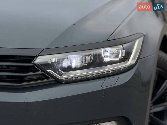 Сірий Фольксваген Пассат, об'ємом двигуна 1.97 л та пробігом 257 тис. км за 16900 $, фото 3 на Automoto.ua