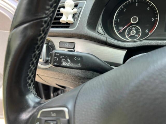 Сірий Фольксваген Пассат, об'ємом двигуна 2 л та пробігом 155 тис. км за 12500 $, фото 11 на Automoto.ua