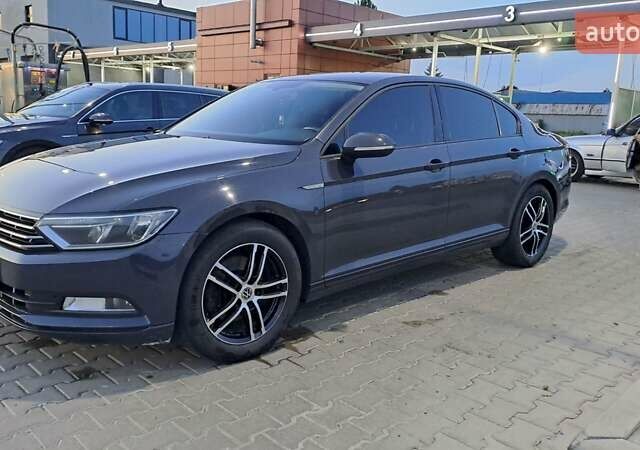 Серый Фольксваген Пассат, объемом двигателя 1.97 л и пробегом 280 тыс. км за 14800 $, фото 11 на Automoto.ua