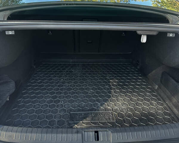 Серый Фольксваген Пассат, объемом двигателя 1.97 л и пробегом 190 тыс. км за 18700 $, фото 38 на Automoto.ua