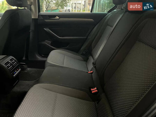 Серый Фольксваген Пассат, объемом двигателя 1.4 л и пробегом 160 тыс. км за 10600 $, фото 7 на Automoto.ua