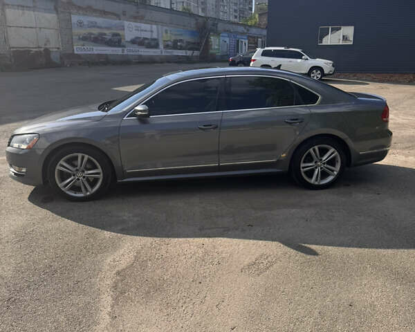 Серый Фольксваген Пассат, объемом двигателя 1.97 л и пробегом 253 тыс. км за 13500 $, фото 1 на Automoto.ua