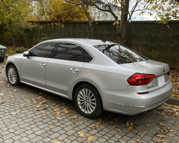 Сірий Фольксваген Пассат, об'ємом двигуна 1.8 л та пробігом 138 тис. км за 15500 $, фото 2 на Automoto.ua