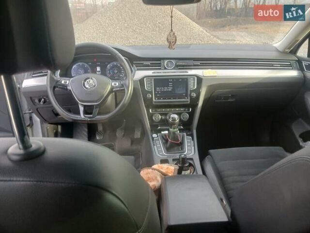 Серый Фольксваген Пассат, объемом двигателя 1.97 л и пробегом 320 тыс. км за 15000 $, фото 9 на Automoto.ua