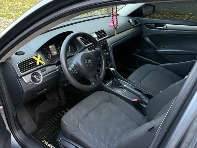 Сірий Фольксваген Пассат, об'ємом двигуна 1.8 л та пробігом 200 тис. км за 8500 $, фото 4 на Automoto.ua