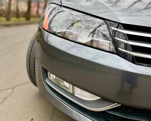 Серый Фольксваген Пассат, объемом двигателя 2 л и пробегом 287 тыс. км за 10999 $, фото 10 на Automoto.ua