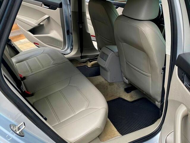 Сірий Фольксваген Пассат, об'ємом двигуна 1.8 л та пробігом 150 тис. км за 9600 $, фото 9 на Automoto.ua