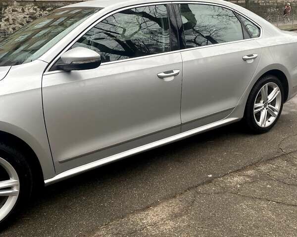 Серый Фольксваген Пассат, объемом двигателя 2 л и пробегом 52 тыс. км за 20000 $, фото 11 на Automoto.ua