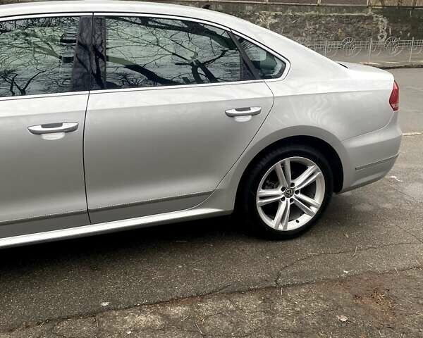 Серый Фольксваген Пассат, объемом двигателя 2 л и пробегом 52 тыс. км за 20000 $, фото 10 на Automoto.ua