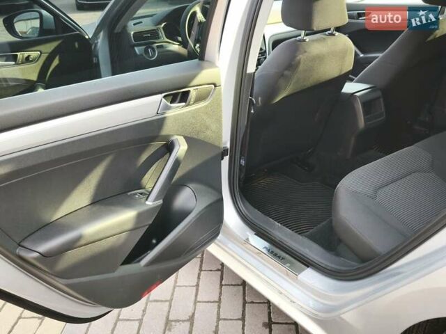 Сірий Фольксваген Пассат, об'ємом двигуна 1.8 л та пробігом 86 тис. км за 12500 $, фото 19 на Automoto.ua