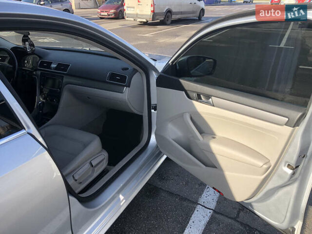 Фольксваген Пассат 2015 в Черкассах на Automoto.ua Серый Фольксваген Пассат, объемом двигателя 1.8 л и пробегом 232 тыс. км за 10700 $, фото 6 на Automoto.ua