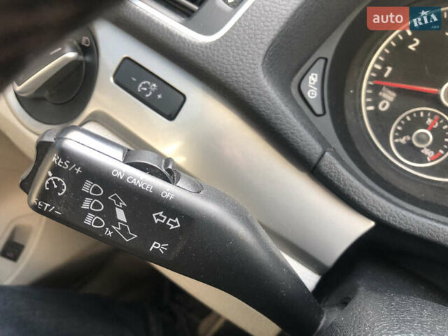 Серый Фольксваген Пассат, объемом двигателя 1.8 л и пробегом 202 тыс. км за 11500 $, фото 20 на Automoto.ua