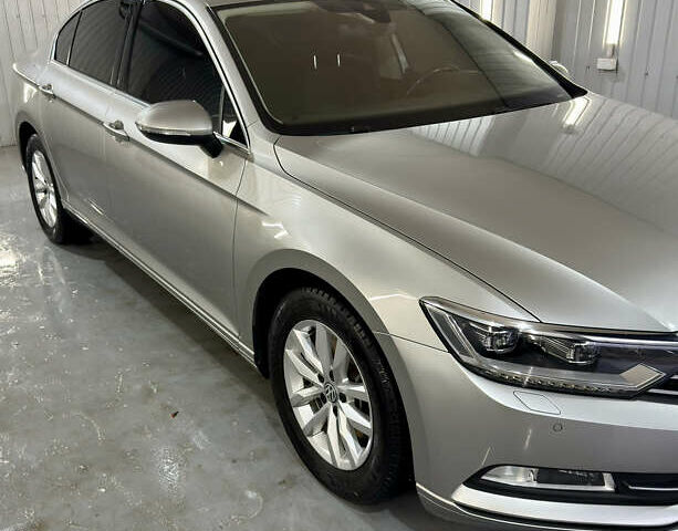 Серый Фольксваген Пассат, объемом двигателя 1.97 л и пробегом 225 тыс. км за 16800 $, фото 12 на Automoto.ua