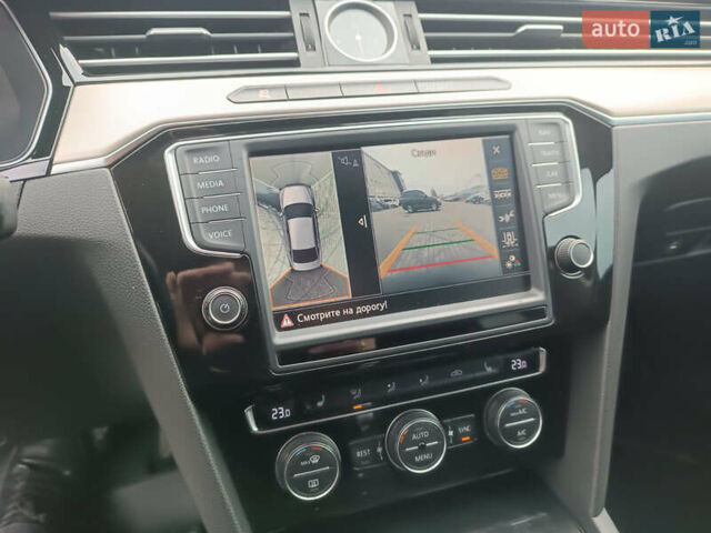 Серый Фольксваген Пассат, объемом двигателя 1.97 л и пробегом 290 тыс. км за 17500 $, фото 18 на Automoto.ua