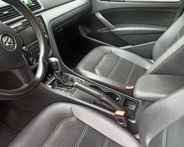 Серый Фольксваген Пассат, объемом двигателя 1.8 л и пробегом 130 тыс. км за 10300 $, фото 8 на Automoto.ua