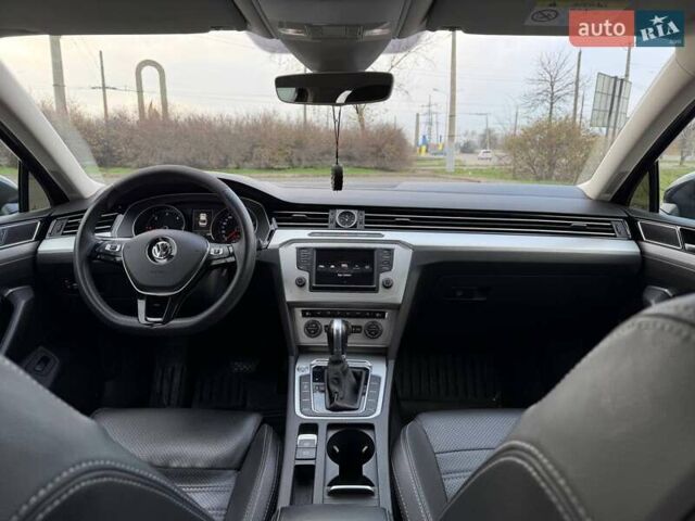 Сірий Фольксваген Пассат, об'ємом двигуна 1.97 л та пробігом 257 тис. км за 16900 $, фото 42 на Automoto.ua