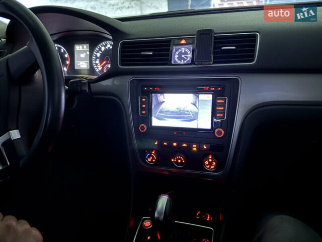 Сірий Фольксваген Пассат, об'ємом двигуна 1.8 л та пробігом 172 тис. км за 11000 $, фото 27 на Automoto.ua