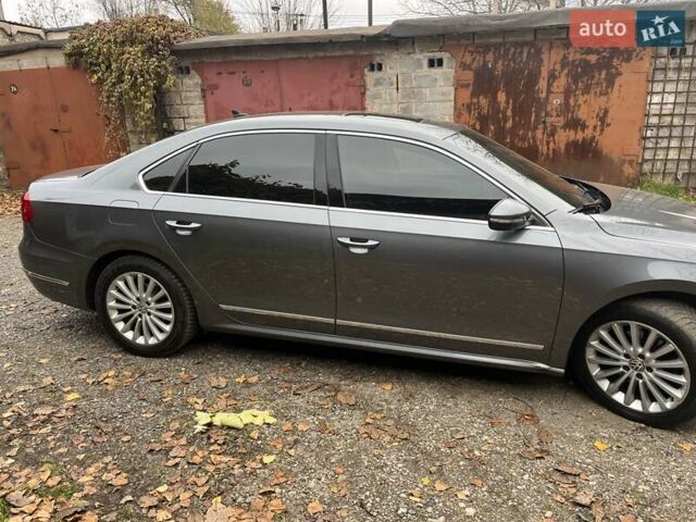 Сірий Фольксваген Пассат, об'ємом двигуна 1.8 л та пробігом 173 тис. км за 13800 $, фото 10 на Automoto.ua