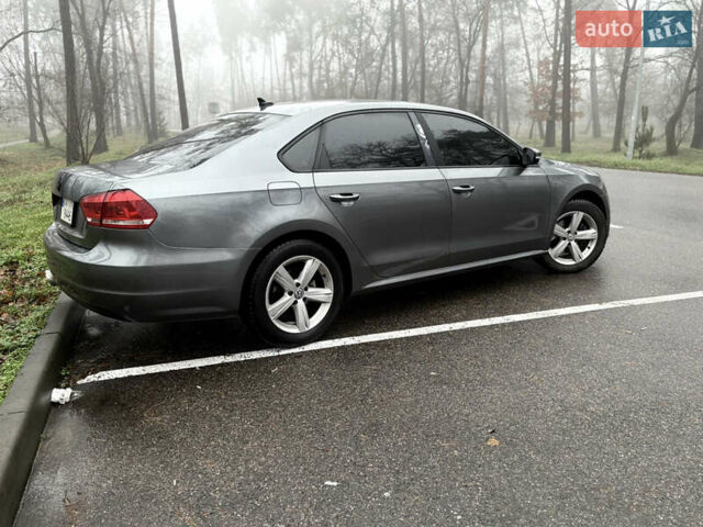 Серый Фольксваген Пассат, объемом двигателя 1.8 л и пробегом 255 тыс. км за 8500 $, фото 3 на Automoto.ua