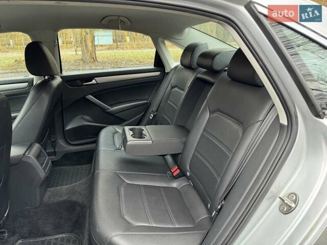 Серый Фольксваген Пассат, объемом двигателя 1.78 л и пробегом 169 тыс. км за 9999 $, фото 23 на Automoto.ua