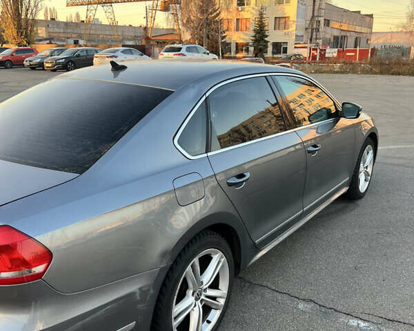 Сірий Фольксваген Пассат, об'ємом двигуна 1.78 л та пробігом 203 тис. км за 10000 $, фото 6 на Automoto.ua