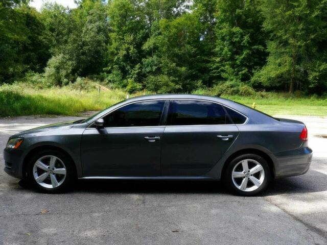 Сірий Фольксваген Пассат, об'ємом двигуна 1.8 л та пробігом 75 тис. км за 7300 $, фото 2 на Automoto.ua