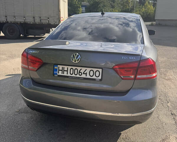 Серый Фольксваген Пассат, объемом двигателя 1.97 л и пробегом 253 тыс. км за 13500 $, фото 3 на Automoto.ua