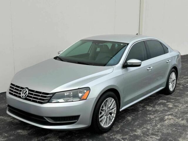 Серый Фольксваген Пассат, объемом двигателя 2 л и пробегом 74 тыс. км за 1800 $, фото 1 на Automoto.ua