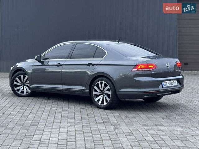 Серый Фольксваген Пассат, объемом двигателя 2 л и пробегом 264 тыс. км за 15850 $, фото 9 на Automoto.ua