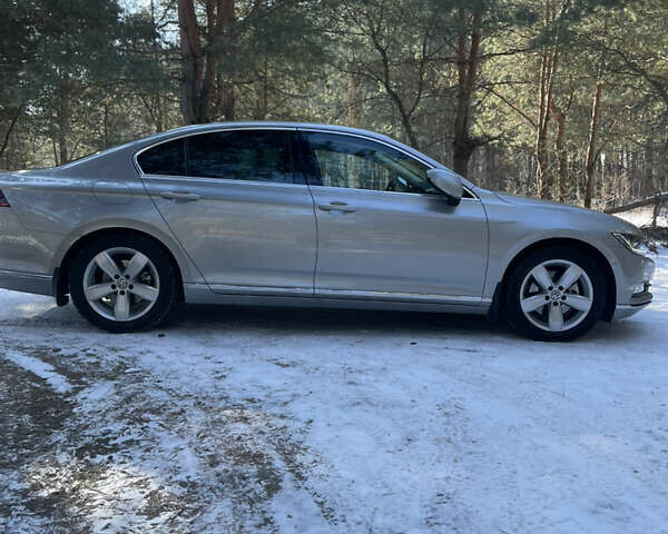 Серый Фольксваген Пассат, объемом двигателя 1.97 л и пробегом 190 тыс. км за 18700 $, фото 11 на Automoto.ua