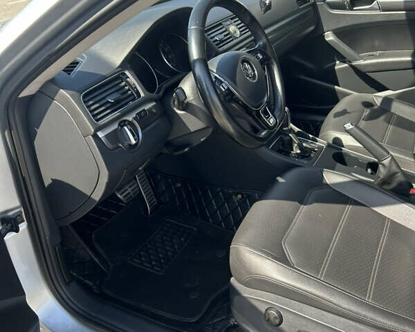 Сірий Фольксваген Пассат, об'ємом двигуна 1.8 л та пробігом 148 тис. км за 13700 $, фото 11 на Automoto.ua