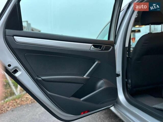 Серый Фольксваген Пассат, объемом двигателя 1.8 л и пробегом 109 тыс. км за 13490 $, фото 13 на Automoto.ua