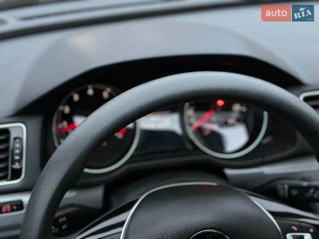 Серый Фольксваген Пассат, объемом двигателя 1.8 л и пробегом 109 тыс. км за 13490 $, фото 35 на Automoto.ua