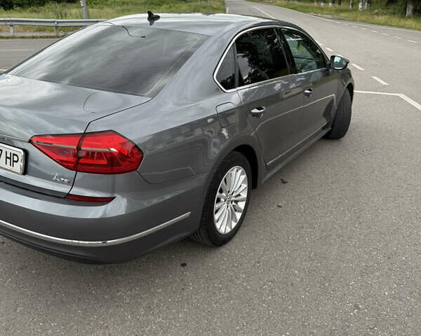 Серый Фольксваген Пассат, объемом двигателя 1.8 л и пробегом 112 тыс. км за 14300 $, фото 6 на Automoto.ua