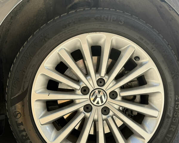 Серый Фольксваген Пассат, объемом двигателя 1.8 л и пробегом 184 тыс. км за 13500 $, фото 13 на Automoto.ua