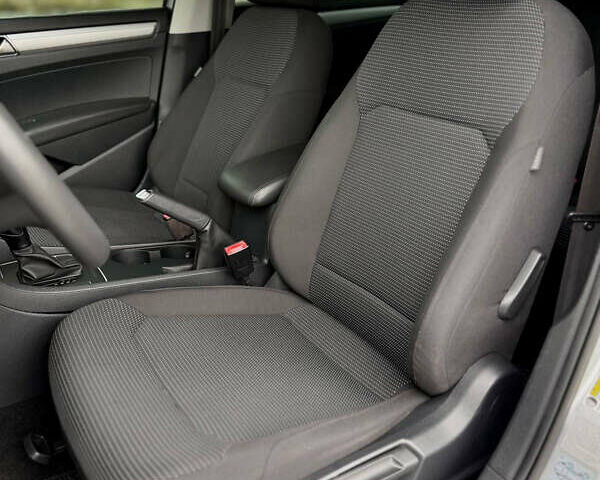 Сірий Фольксваген Пассат, об'ємом двигуна 1.8 л та пробігом 172 тис. км за 10399 $, фото 11 на Automoto.ua