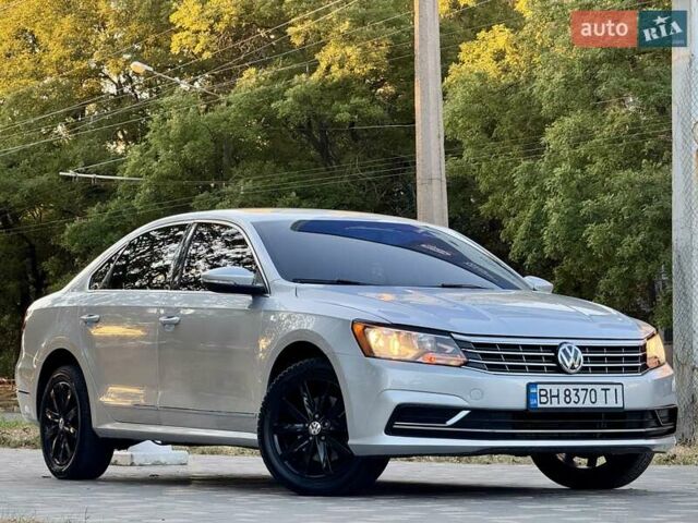 Серый Фольксваген Пассат, объемом двигателя 1.8 л и пробегом 239 тыс. км за 10700 $, фото 23 на Automoto.ua